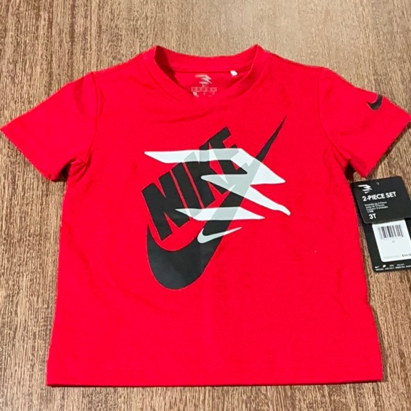 NWT Nike 3 Brand 3T Boys Outfit Black/Red - Picture 6 of 7